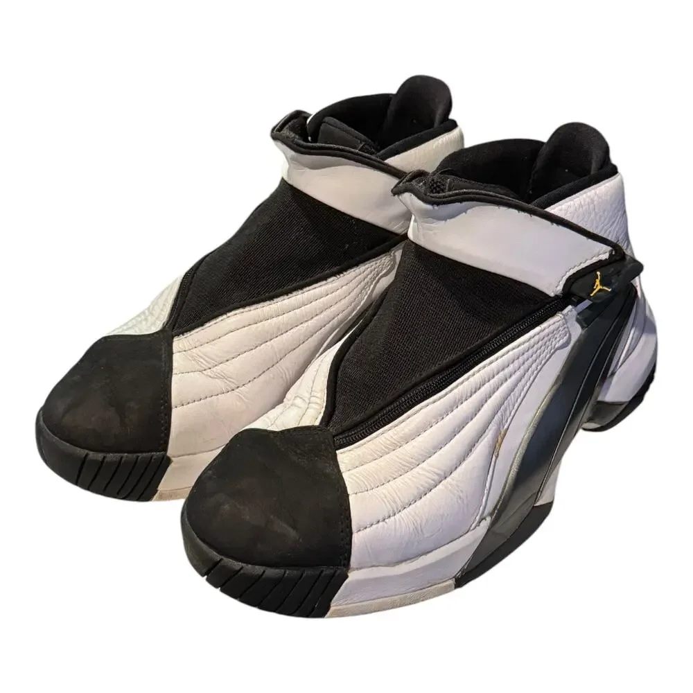 Air Jordan Jumpman Swift 23 Bred sneakers black and white size 8